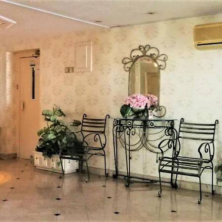 Nuzha Hotel Apartments Mascate Extérieur photo