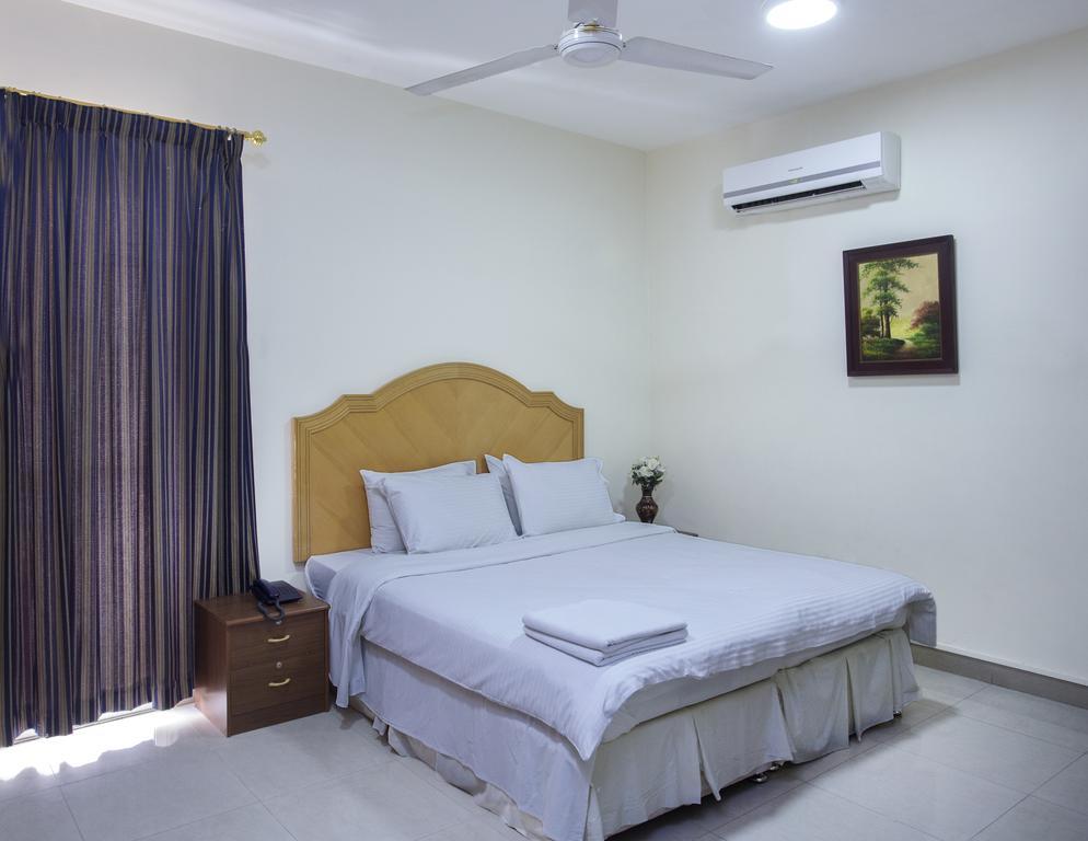 Nuzha Hotel Apartments Mascate Extérieur photo