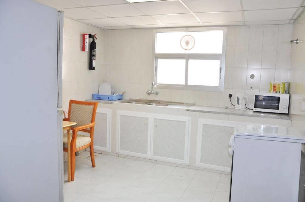Nuzha Hotel Apartments Mascate Extérieur photo
