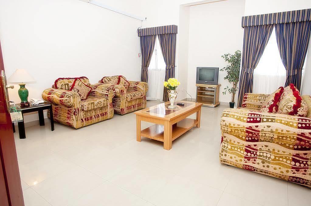 Nuzha Hotel Apartments Mascate Extérieur photo